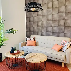 https://soho-fantstico-apartamento-en-el-barrio-de-las-artes-malaga.1costadelsol.com