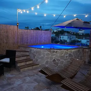 https://apartamento-benajarafe.1costadelsol.com